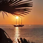 Mar-beach Front In * Jávea