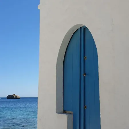 Mar-beach Front In *