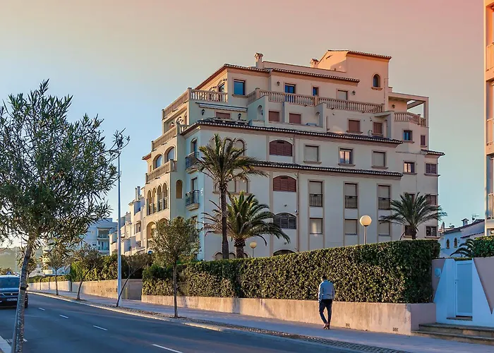 Mar-beach Front In